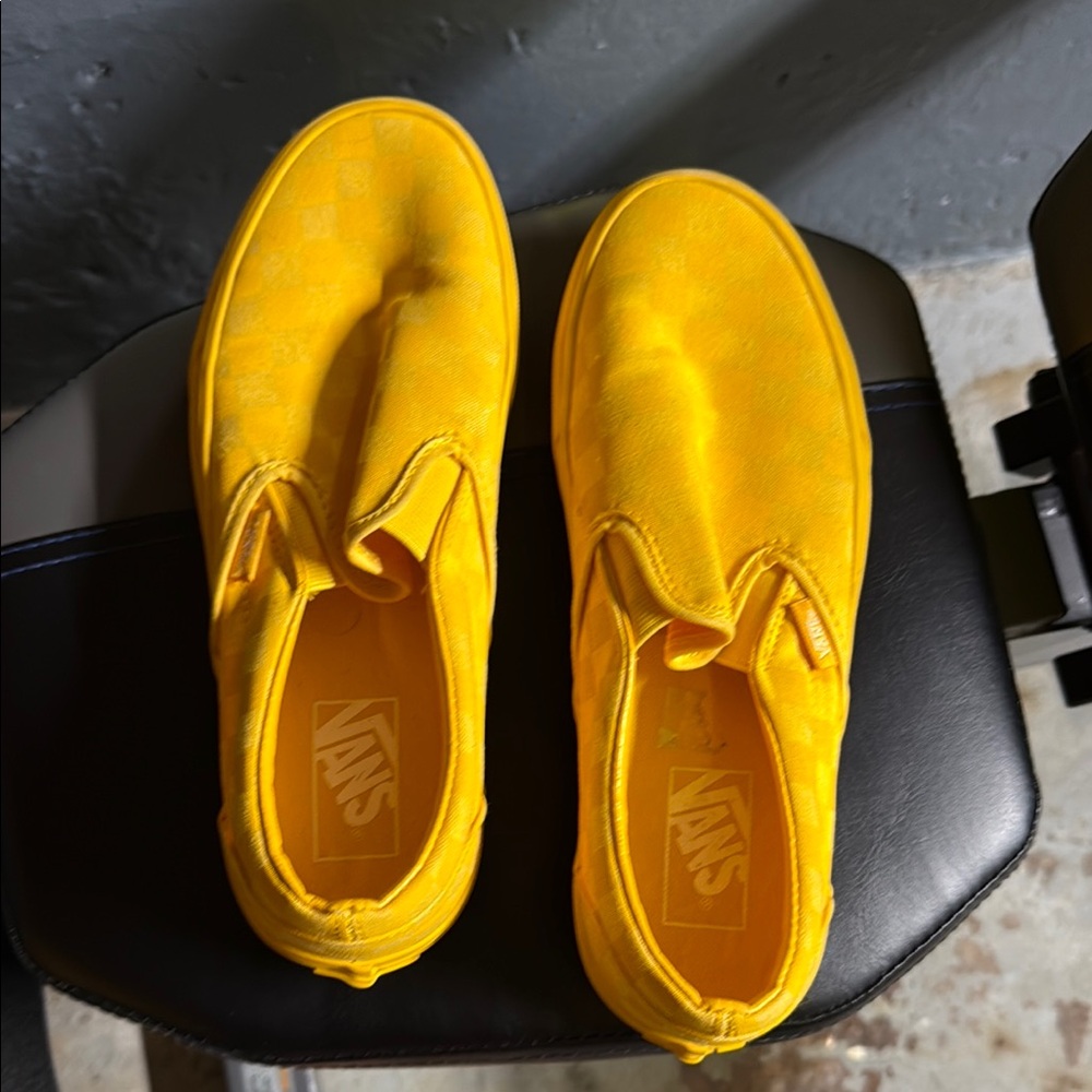 Classic slip on vans yellow checker size 7